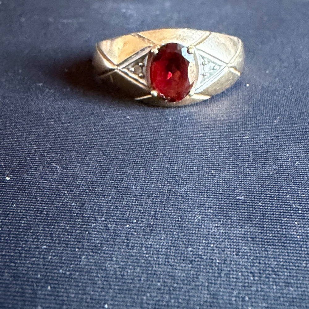 10k Solid Gold Ring With Garnet Gemstone - image 1